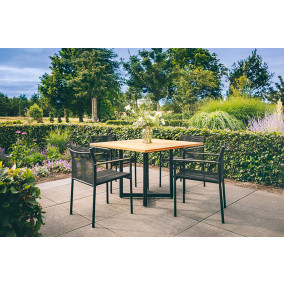 Apple Bee | Tuinset Jakarta | Black